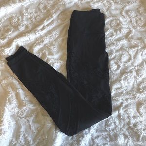 Black Lululemon leggings